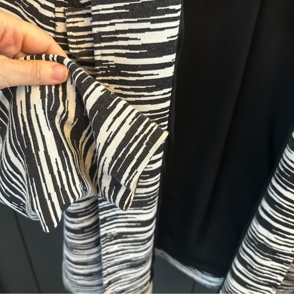 Chicos Open Front Jacket Womens Zebra Abstract Print Gray White  Lined SZ 2‎ L - Picture 6 of 11